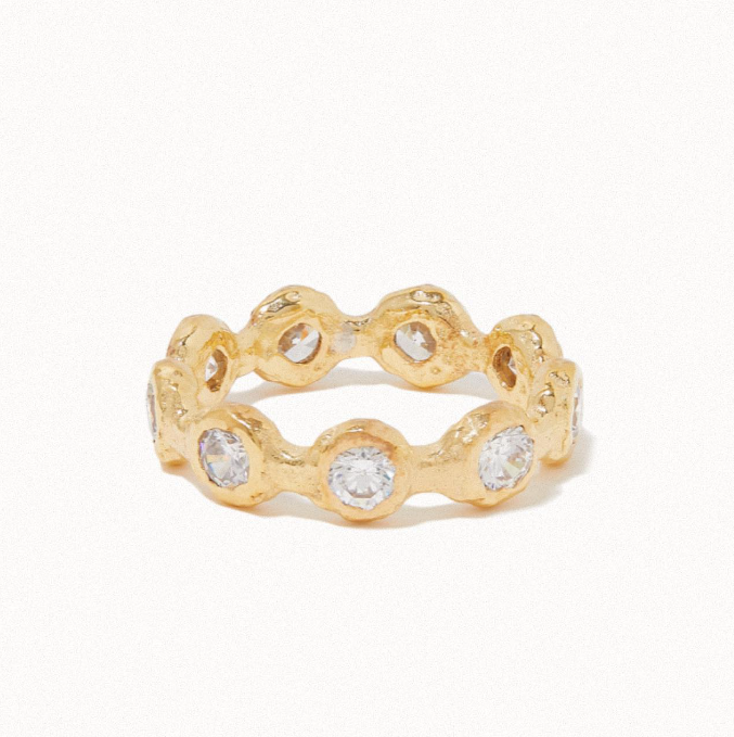 MULTI ROUND WAVE RING WITH HANDSET STONES