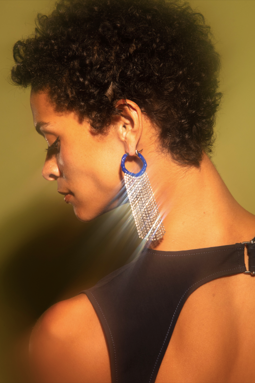 CRYSTAL SHOULDER DUSTER WAVE HOOP EARRINGS