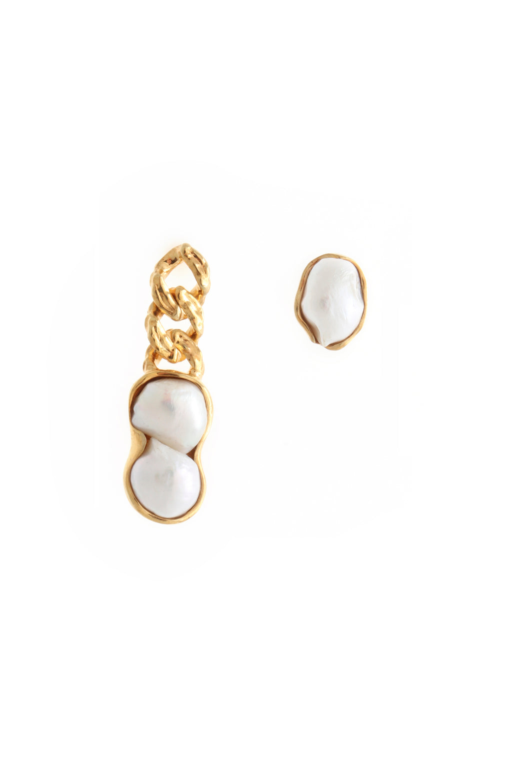 ASYMMETRICAL CHAIN EARRINGS WITH CULTURED PEARLS