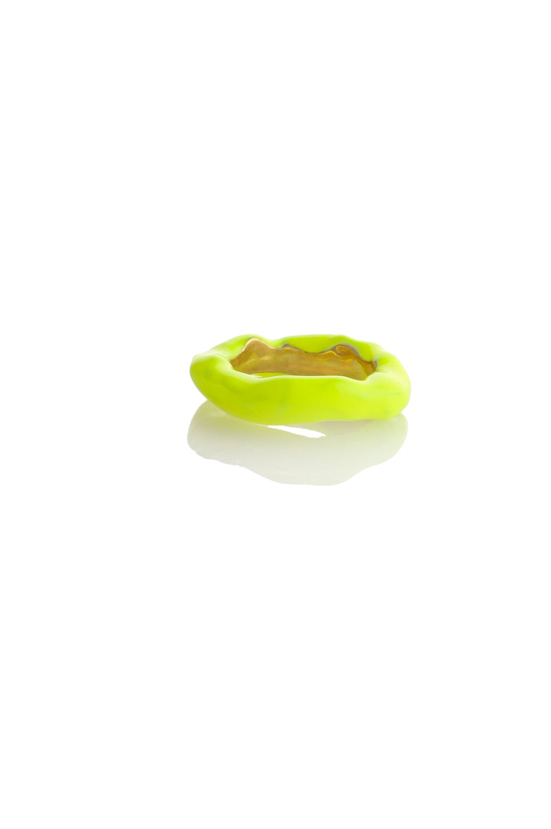 STATEMENT WAVE RING WITH FLUORESCENT ENAMEL